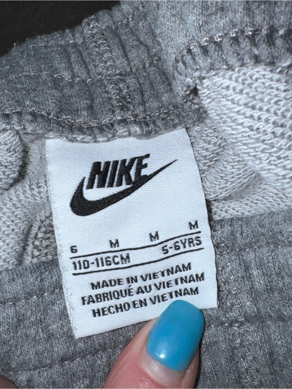 Nike size 5-6 years Grey sweatpants Shorts